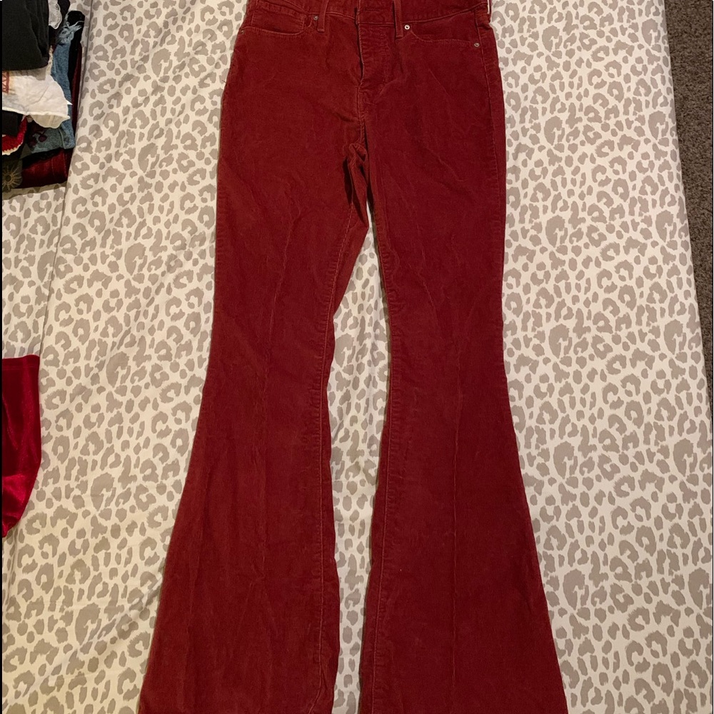 red velvet jeans from Levi, size 29